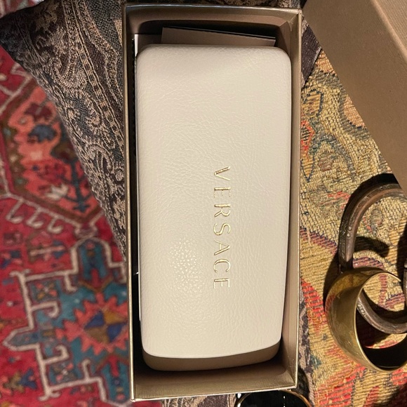 Sunglasses 🕶 - Picture 11 of 14